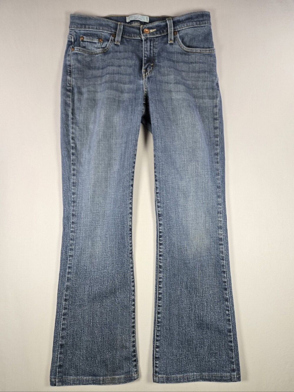 VTG 2010 Levi’s 529 Curvy Bootcut Jeans Medium Wash Size 8